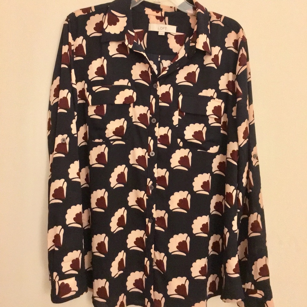 ANN TAYLOR LOFT flowered button down blouse NWOT
